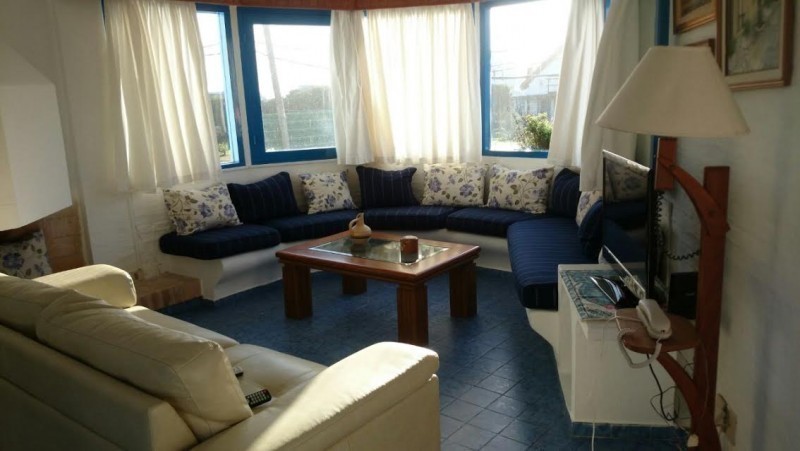 Casa en alquiler con piscina en Montoya